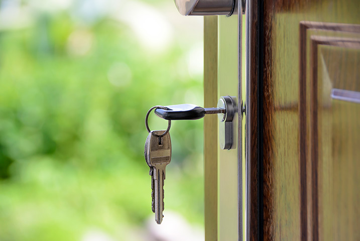 A2B Locks are able to provide local locksmiths in Newmarket to repair your broken locks. 